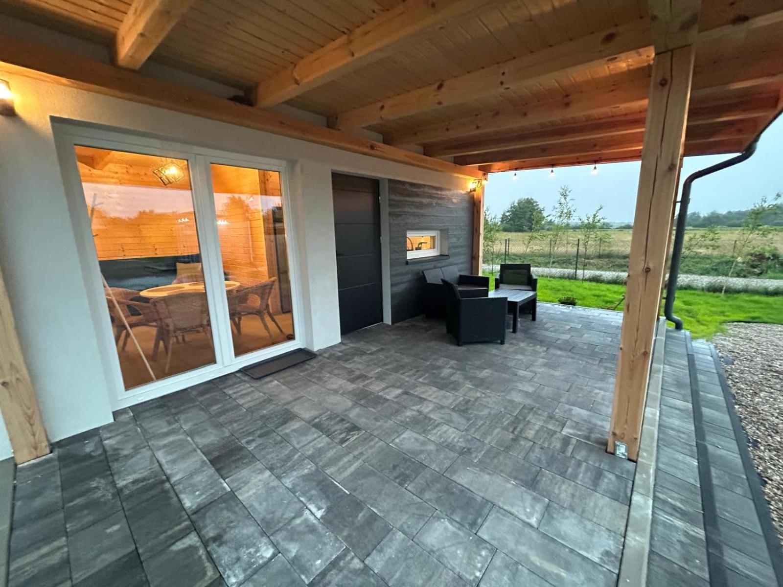 Caloroczne Domki Nad Morzem ,,Relax&Chill" Bialogora Exterior photo